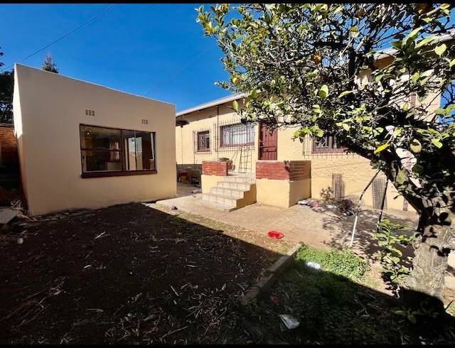 4 BEDROOM HOUSE FOR SALE IN KENSINGTON